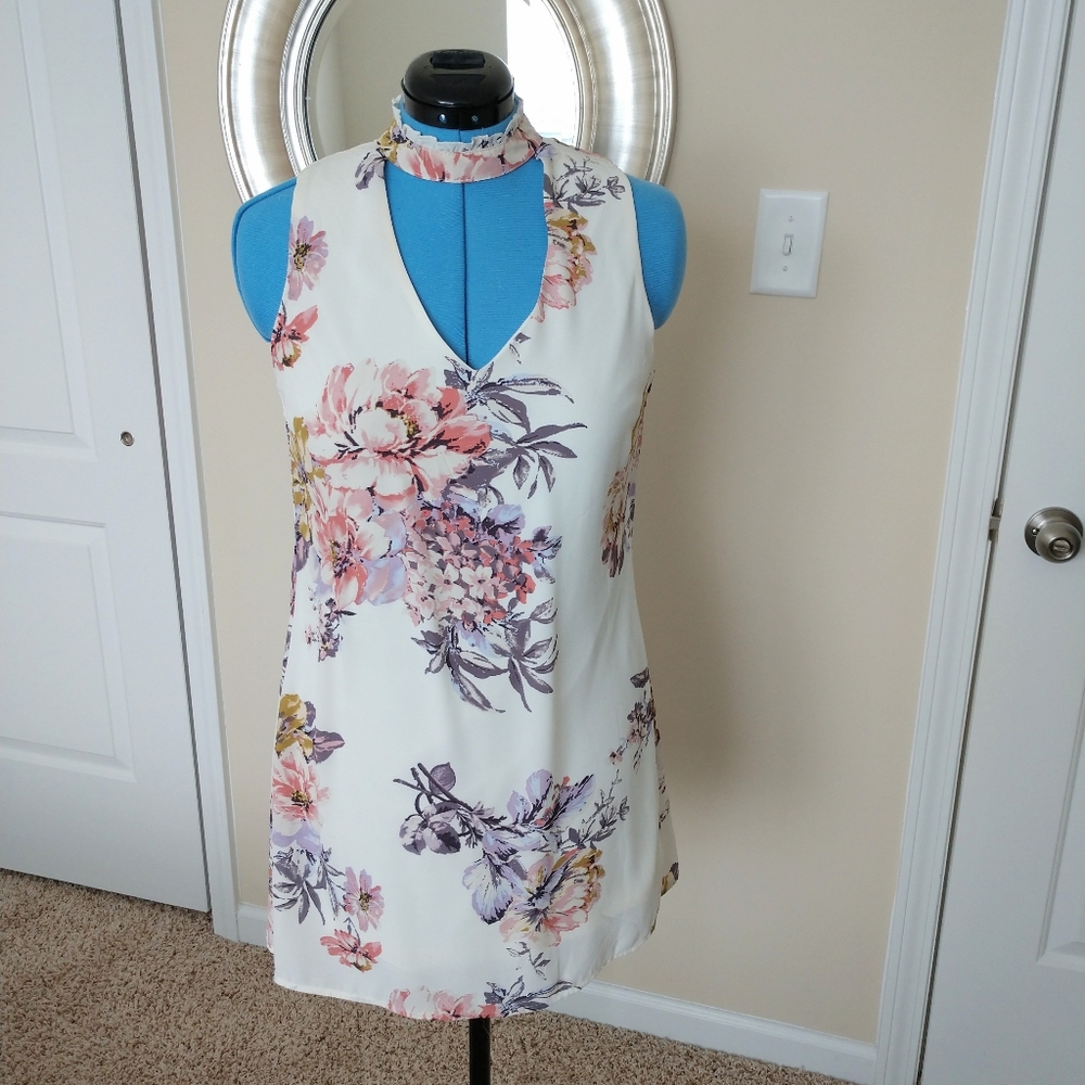 Soulmates Floral Top Size L Ivory Pink Lilac NWT